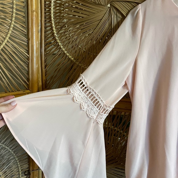 Blouse - Picture 2 of 3